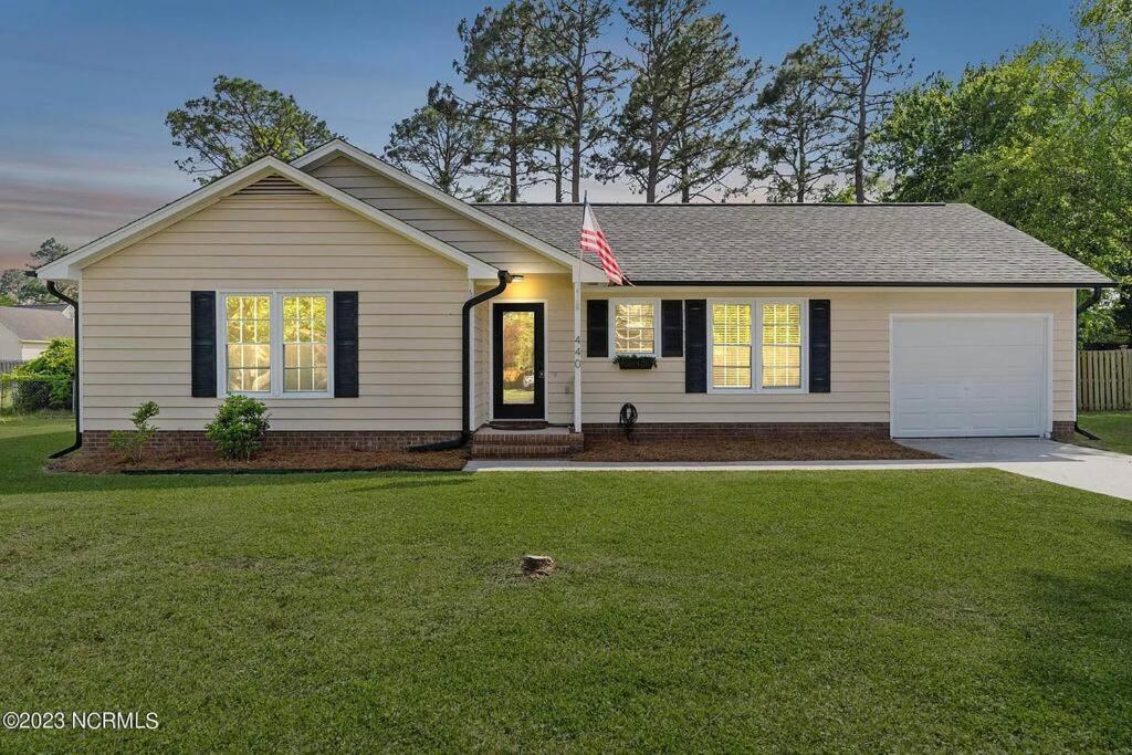 Quiet Escape In Wilmington Villa Exterior photo